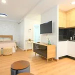 Modern Designer Steps From Canteras Apartament