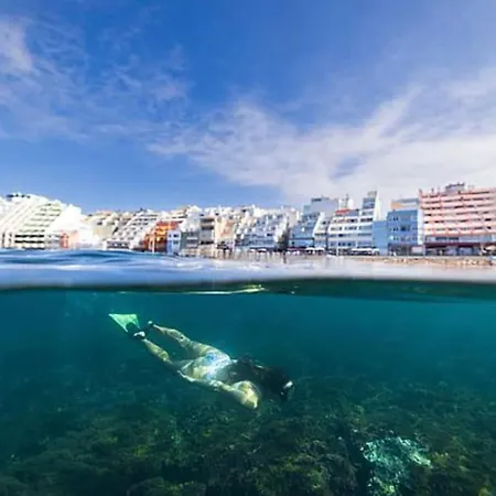 Modern Designer Steps From Canteras *